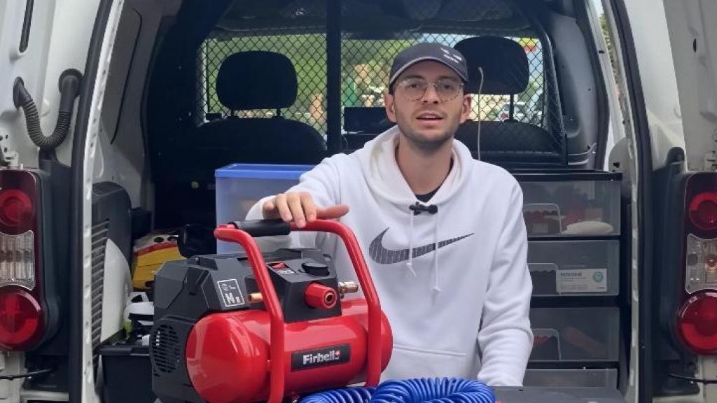 El joven se dedica al detailing.