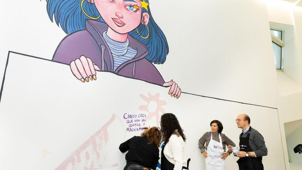 La Xunta presenta en Santiago un mural colectivo en contra de las violencias machistas
