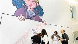 La Xunta presenta en Santiago un mural colectivo en contra de las violencias machistas