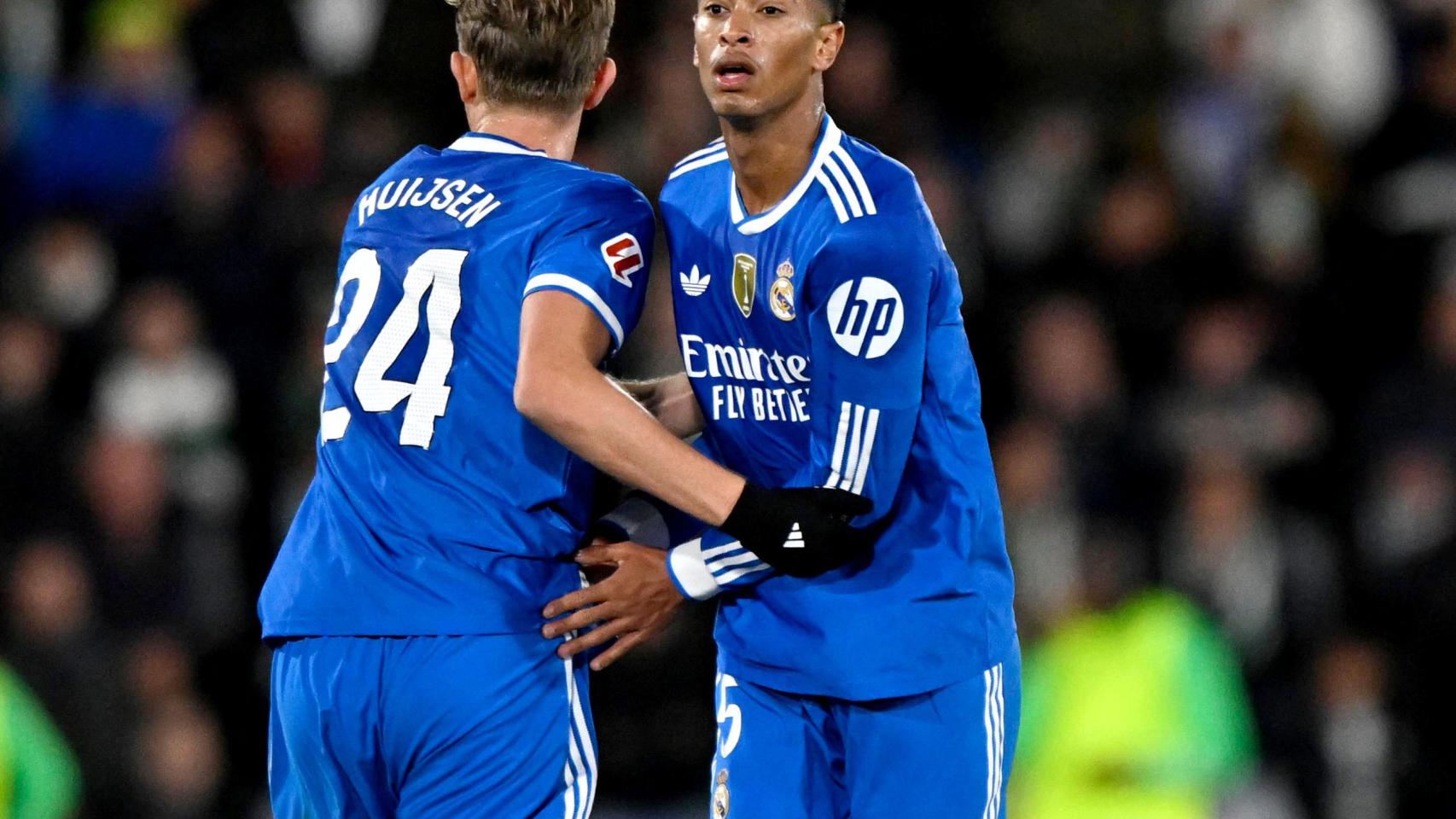 Bellingham y Huijsen, con el Real Madrid