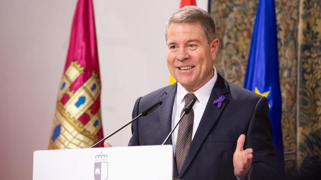 Emiliano García-Page ha participado en un acto institucional por el 25-N en la sede del Gobierno regional, en Toledo.