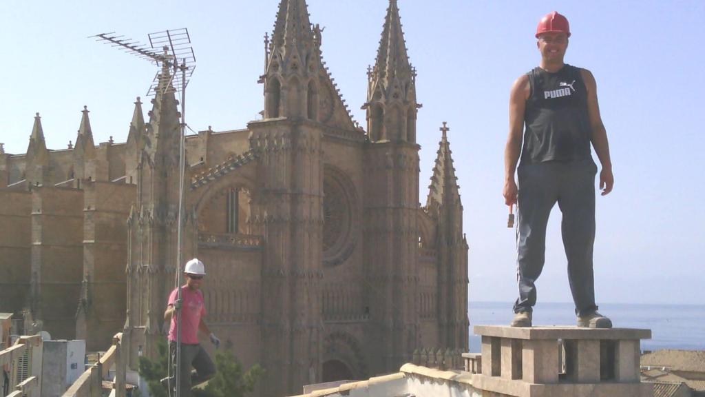 Antonio Muñoz Cano, hermano de Paqui Muñoz y cuñado de Santos Cerdán, fue el único peón contratado por Servinabar para las reformas del Puente de Sevilla, según señala el informe de la UCO.