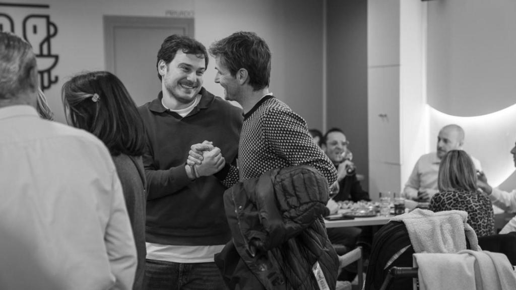 Carlos, uno de los socios, durante la inauguración.