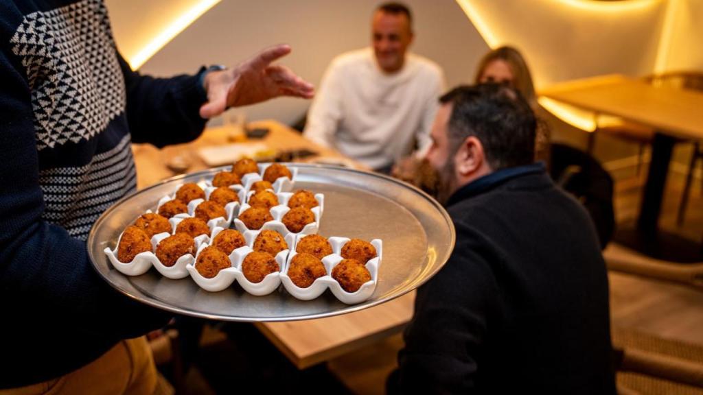 Bandeja de croquetas.
