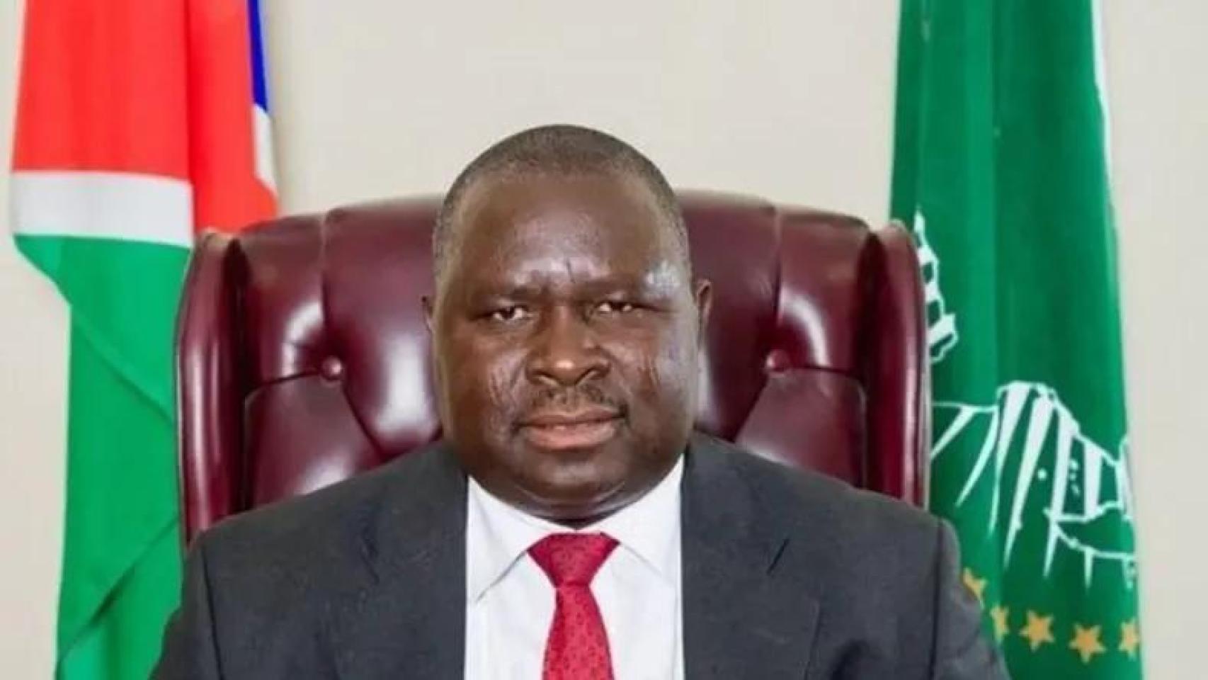 Adolf Hitler Uunona, candidato en las elecciones regionales de Namibia.