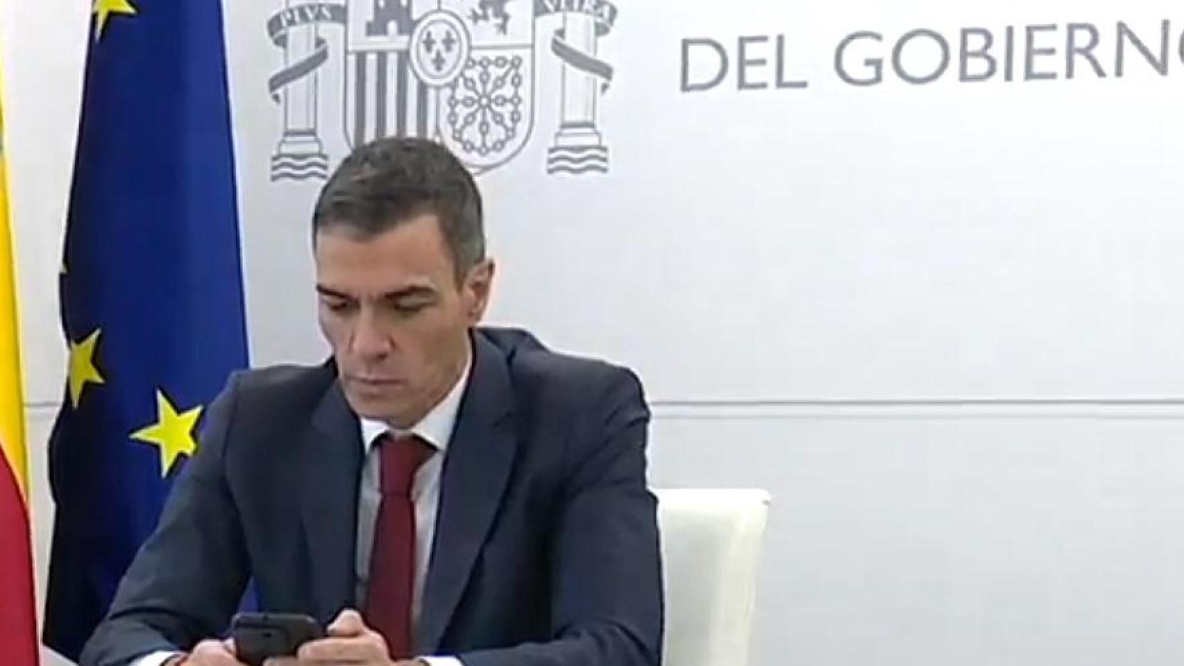 PP, UPN y Vox exigen a Sánchez que explique qué pactos cerró con Otegi en secreto para conseguir su investidura