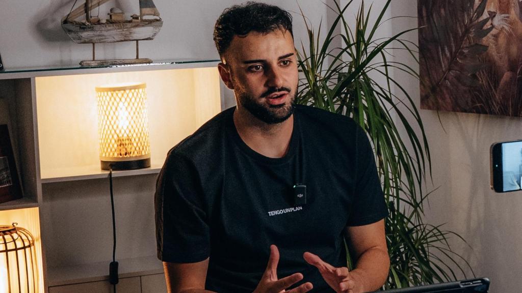 El joven emprendedor aconseja sobre la vivienda en España.