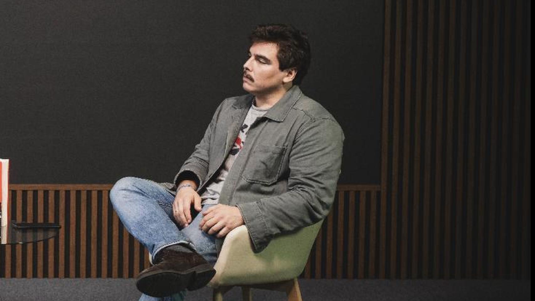 El reportero Brais Cedeira, en una entrevista en la sede de EL ESPAÑOL.