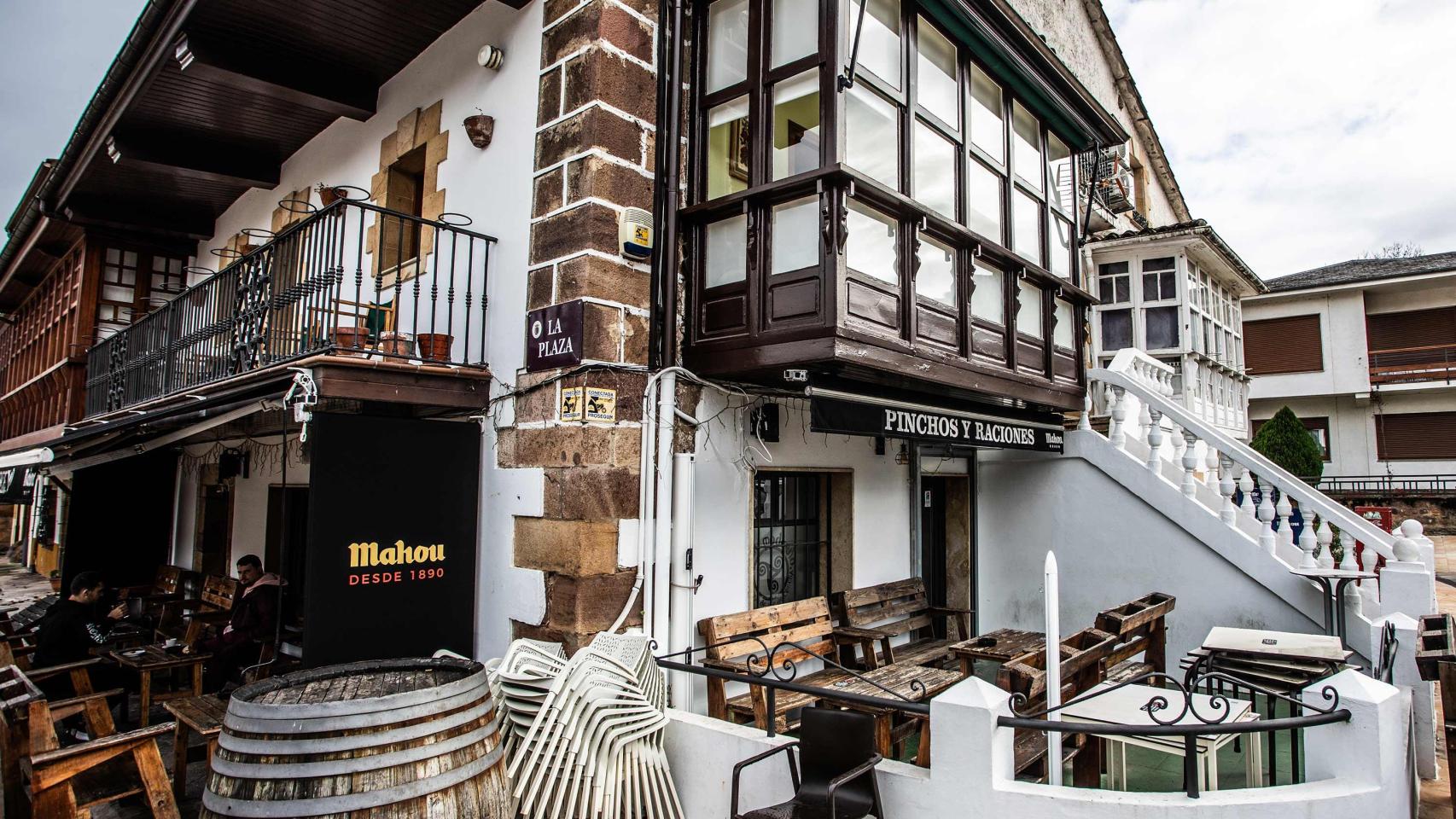 img-mahou-san-miguel-lanza-una-iniciativa-para-reabrir-bares-en-pueblos-de-menos-de-5-000-habitantes-566 (1)