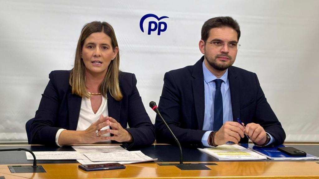 Carolina Agudo y Santiago Serrano este martes en rueda de prensa.