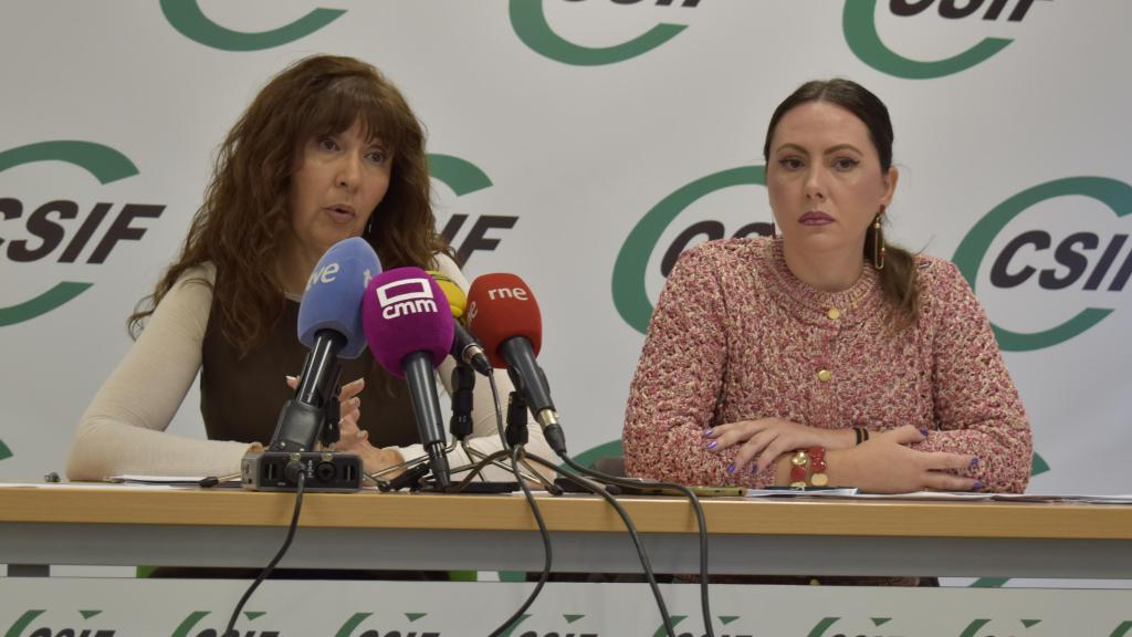 Victoria Gutiérrez y Rosa Salort durante la rueda de prensa.