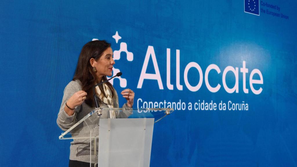 La alcaldesa de A Coruña, Inés Rey, durante el acto.