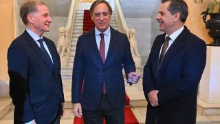 El alcalde de Salamanca, Carlos García Carbayo, en el encuentro con la red de fiscales de Cooperación Internacional