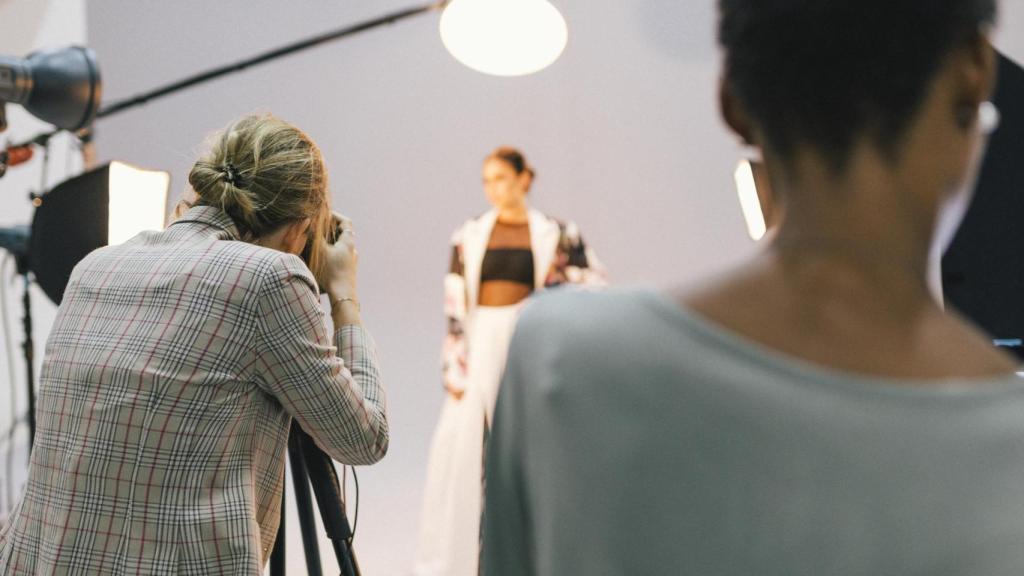 El 'detrás de las cámaras' de una campaña de moda.