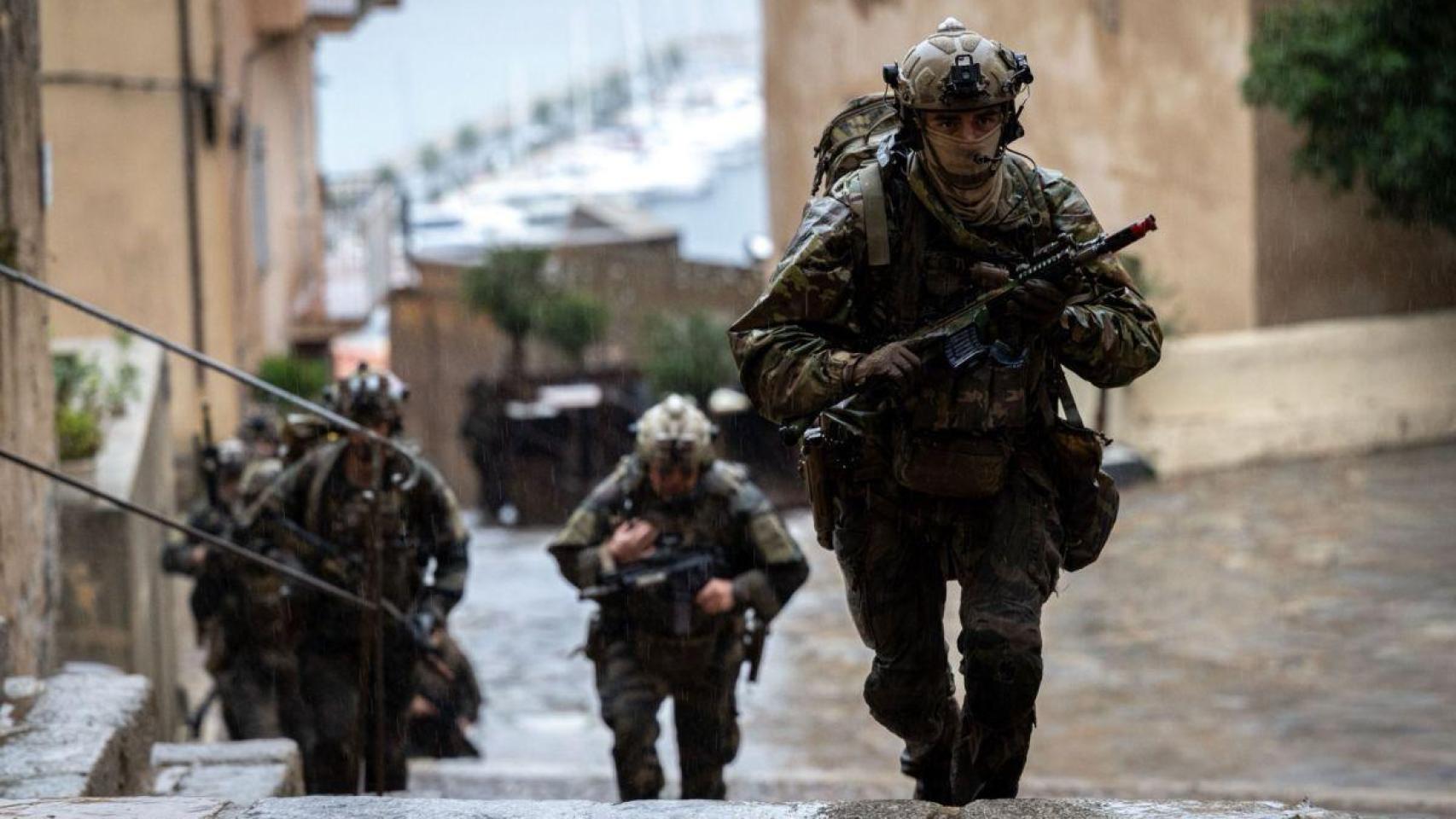 Ejercicio de combate urbano de tropas francesa.