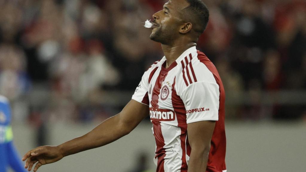 El Kaabi, avançado do Olympiacos.