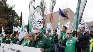 CSIF se manifiesta en todas las capitales de provincia para exigir un nuevo acuerdo salarial para los empleados públicos