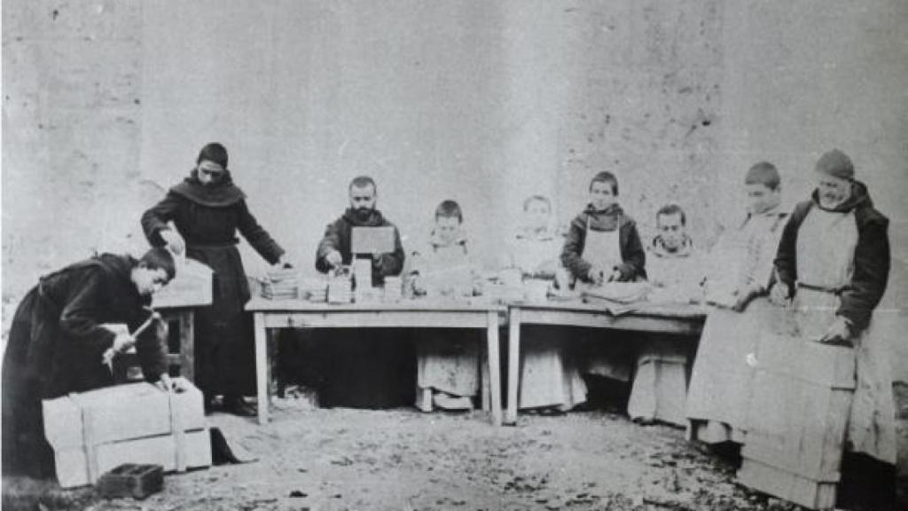 Monjes cistercienses de la orden de la Trapa