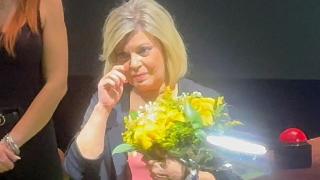 Terelu Campos rota en lágrimas al recordar a su madre en la última función de 'Santa Lola'.