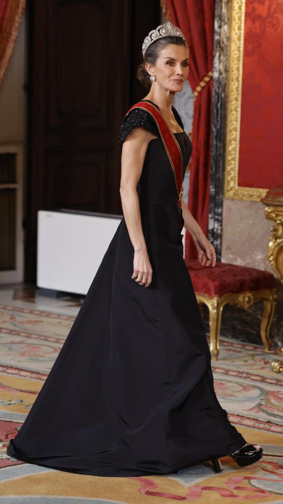 La reina Letizia ha lucido la tiara de Cartier, que hacía siete años que no lucía.