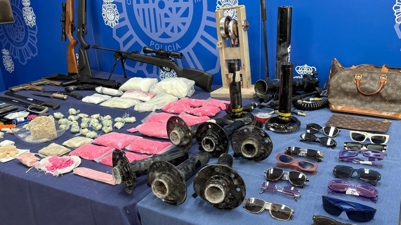 Parte de la droga incautada.