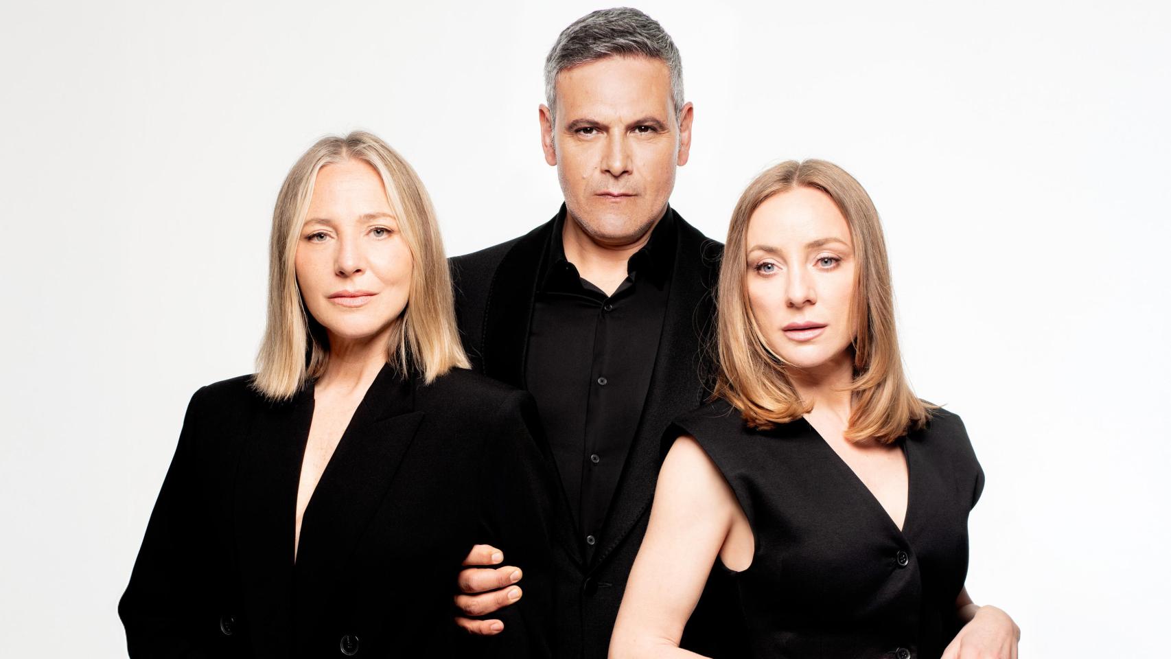 Pilar Castro, Roberto Enríquez y Ángela Cremonte en 'Las amistades peligrosas'. Foto: Javier Naval