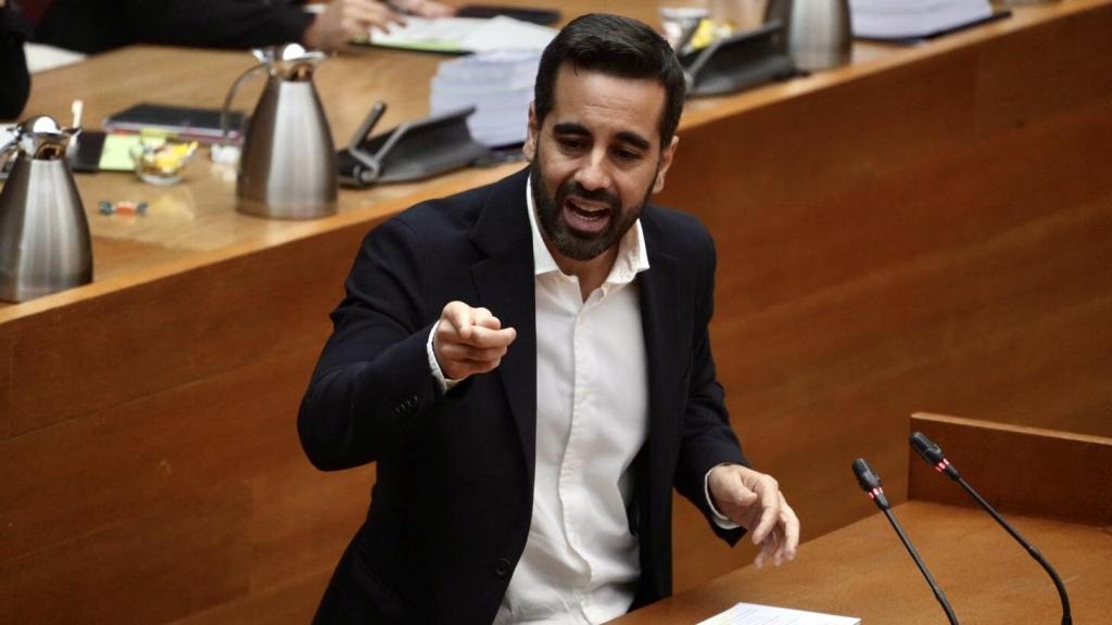 José Muñoz durante el debate. Eduardo Manzana/Europa Press