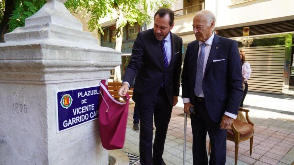 Plazuela con su nombre en la ciudad de Valladolid