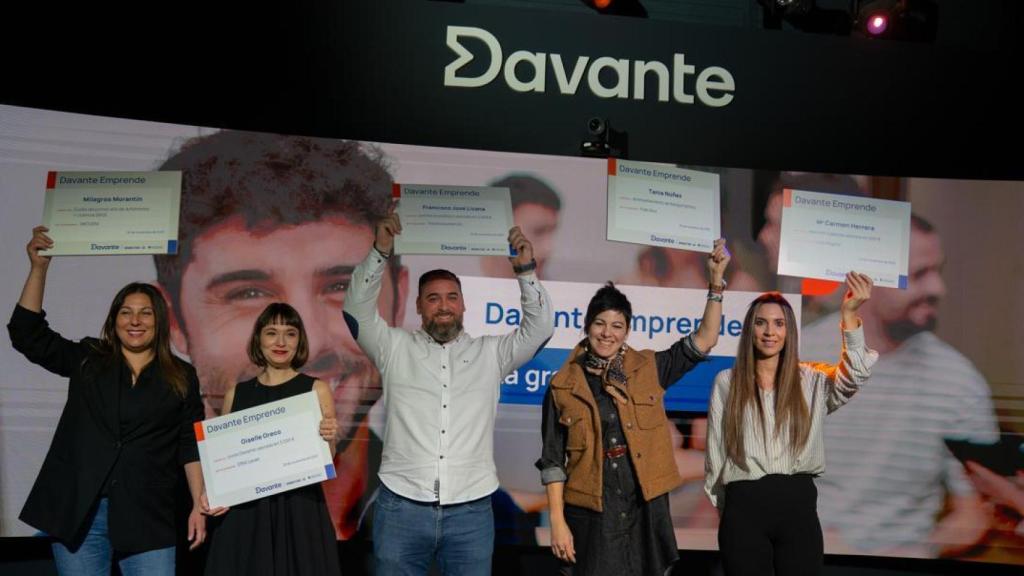 Los representantes de los proyectos ganadores de la I Edición de Davante Emprende