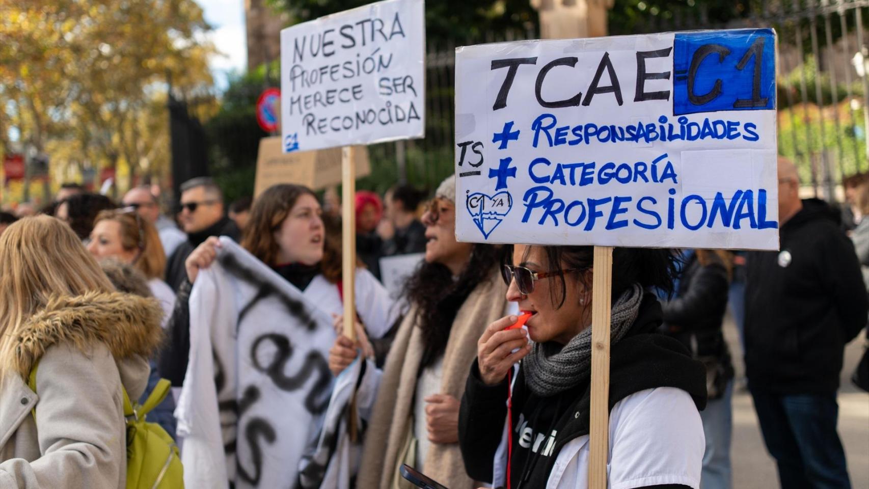 Manifestación de TCAE y enfermeras en Barcelona el pasado 25 noviembre.