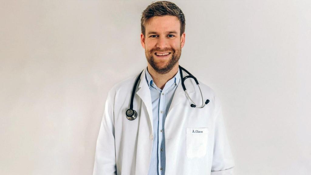 El médico internista Alexandre Olmos es especialista en medicina epigenética y longevidad.