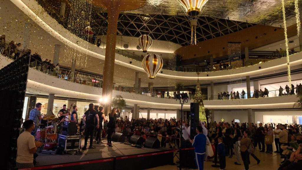 Encendido de las luces de Navidad 2025 en Marineda City.