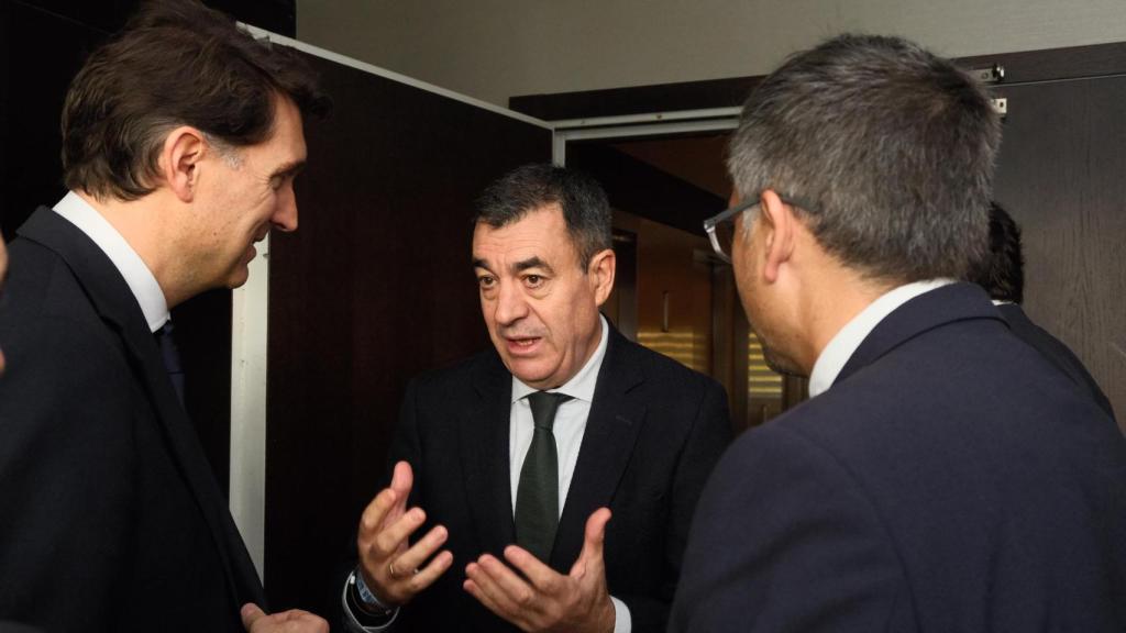 Román Rodríguez e Ion Ander Bordonaba en el Foro Generación IA: EduEmpleo 2025