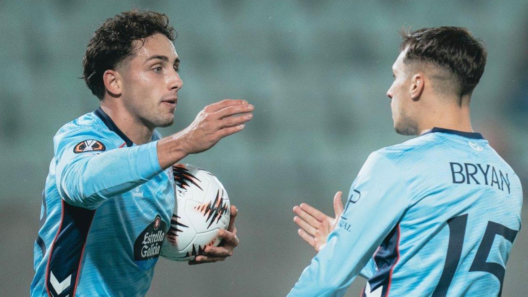 Pablo Durán y Bryan Zaragoza, tras el 3-1 contra el Ludogorets