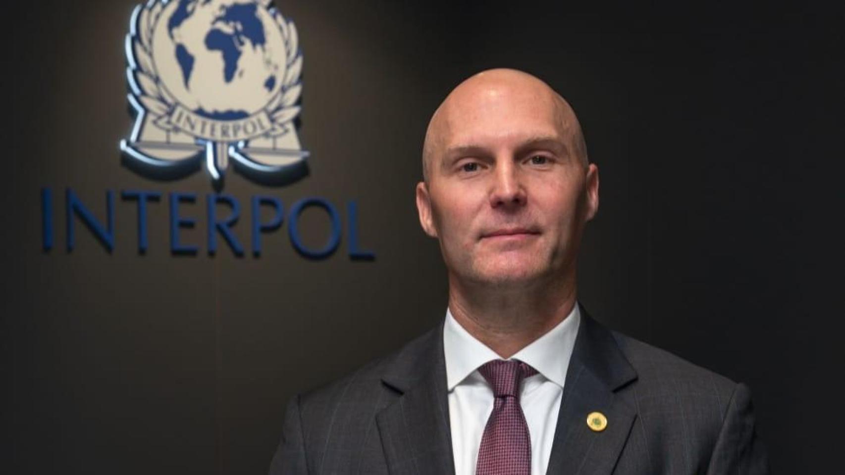 Neal Jetton, director de ciberdelincuencia de Interpol.