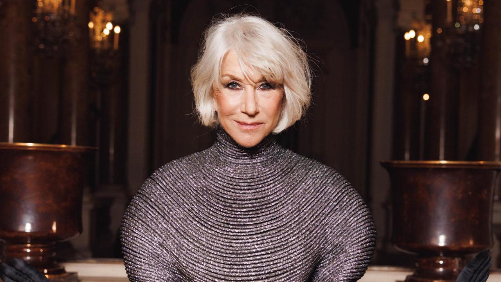 Helen Mirren posando para la portada del segundo bookazine de Magas.