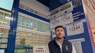 Daniel, lotero en el Conejo de Oro de Torrevieja.