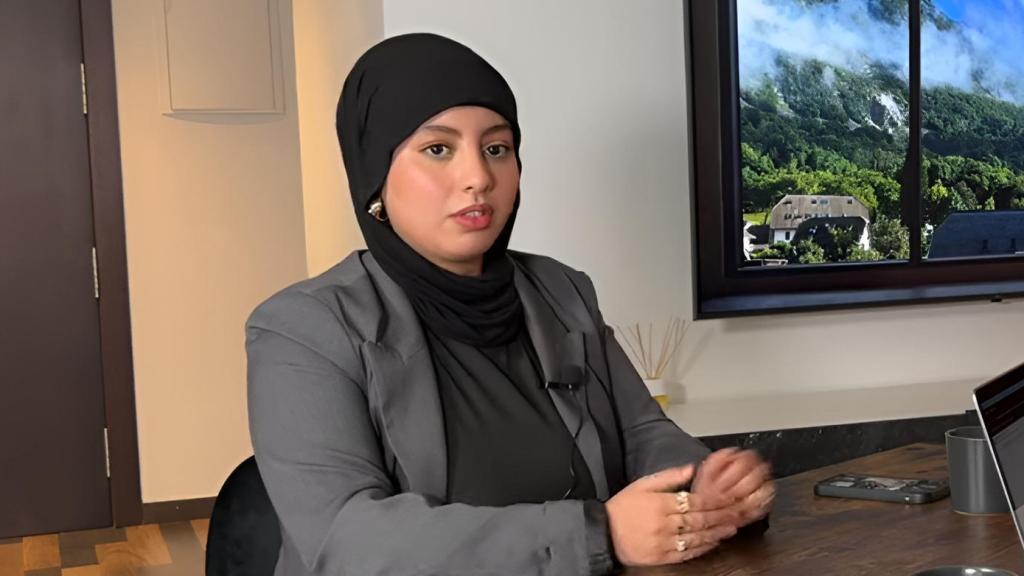 Lamyae, mujer de origen marroquí, en el videopódcast 'BE: Project'.