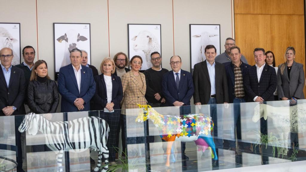 El presidente de la Junta de Castilla y León, Alfonso Fernández Mañueco, visita la empresa Moralejo Selección