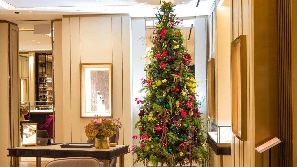 La tienda de Chopard ambientada para las festividades decembrinas.