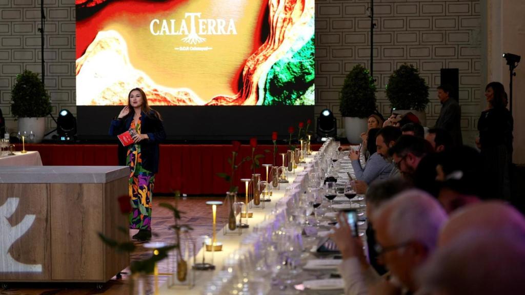 Primera edición de Calaterra.