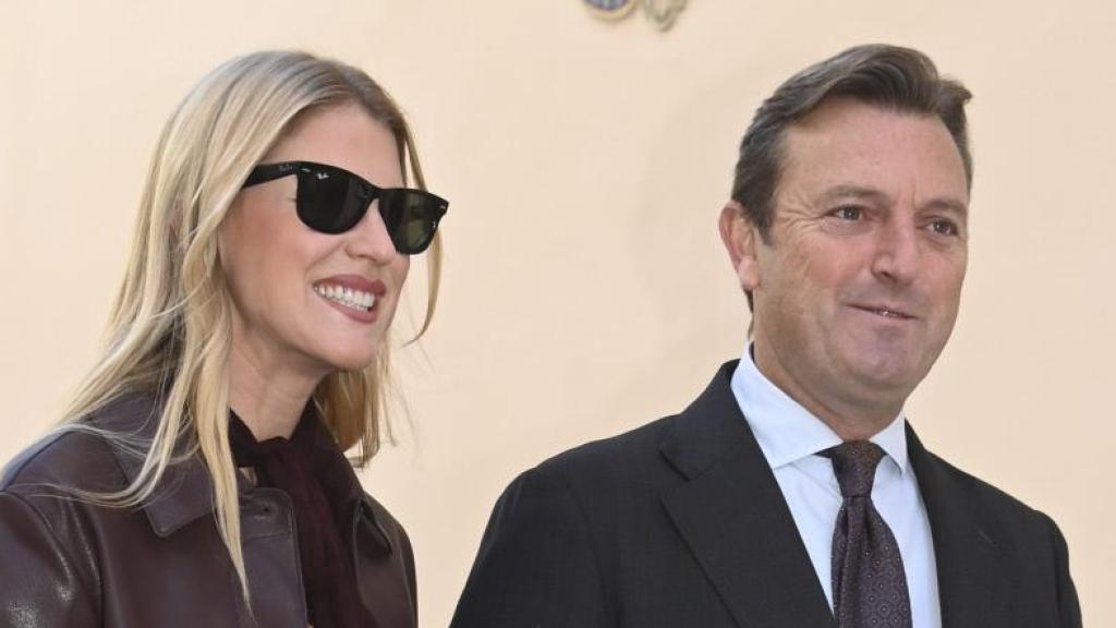 Raúl García 'El Tato' y Kate Lapekas, en Sevilla con motivo del bautizo de Nicolás Rivera Montes.