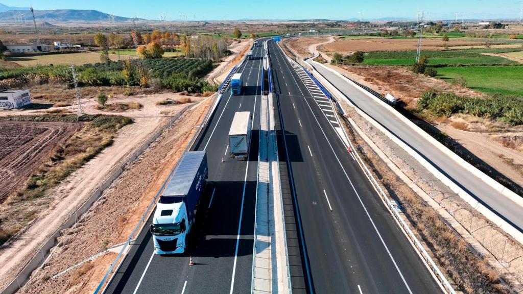 Apertura de la autovía A-68 entre Mallén y Cortes