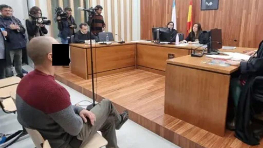 Juicio a un agente de Policía Local de Vigo por vulnerar una orden de alejamiento de una joven que lo denunció por agresión sexual