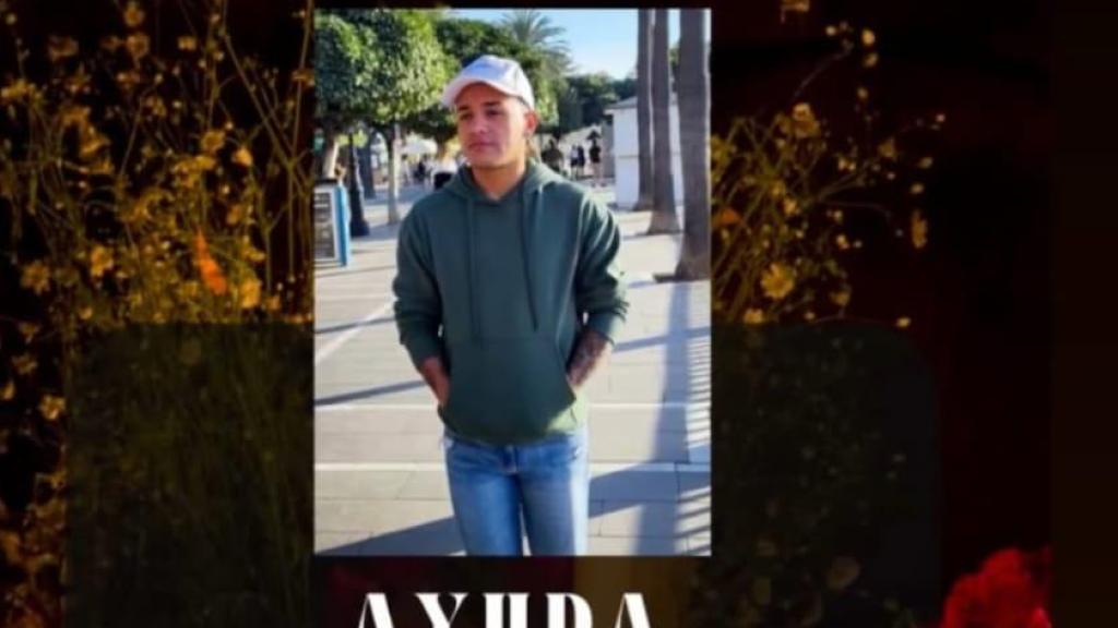 Una imagen del cartel creado por su familia.