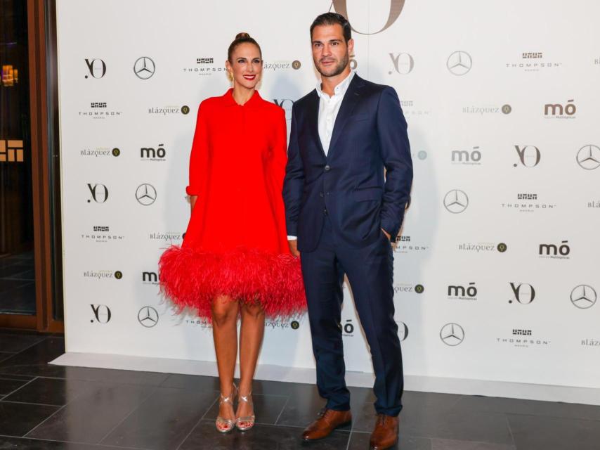 El artista y el piloto en un evento de 'Revista Yo Dona', en 2022.