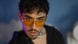 Alezz presenta 'Físico', su nueva canción.