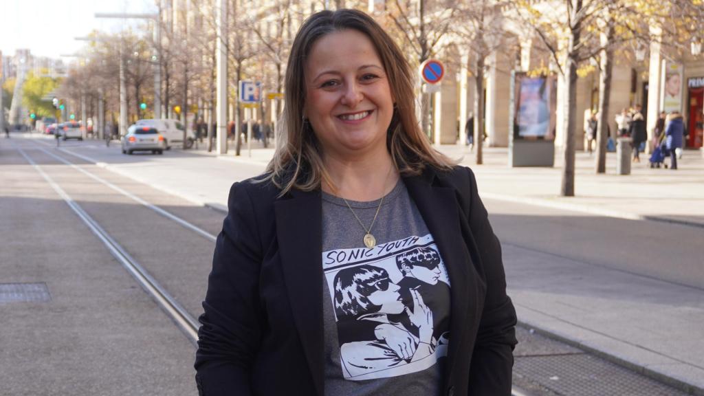Elena Tomás, en el paseo de la Independencia de Zaragoza.