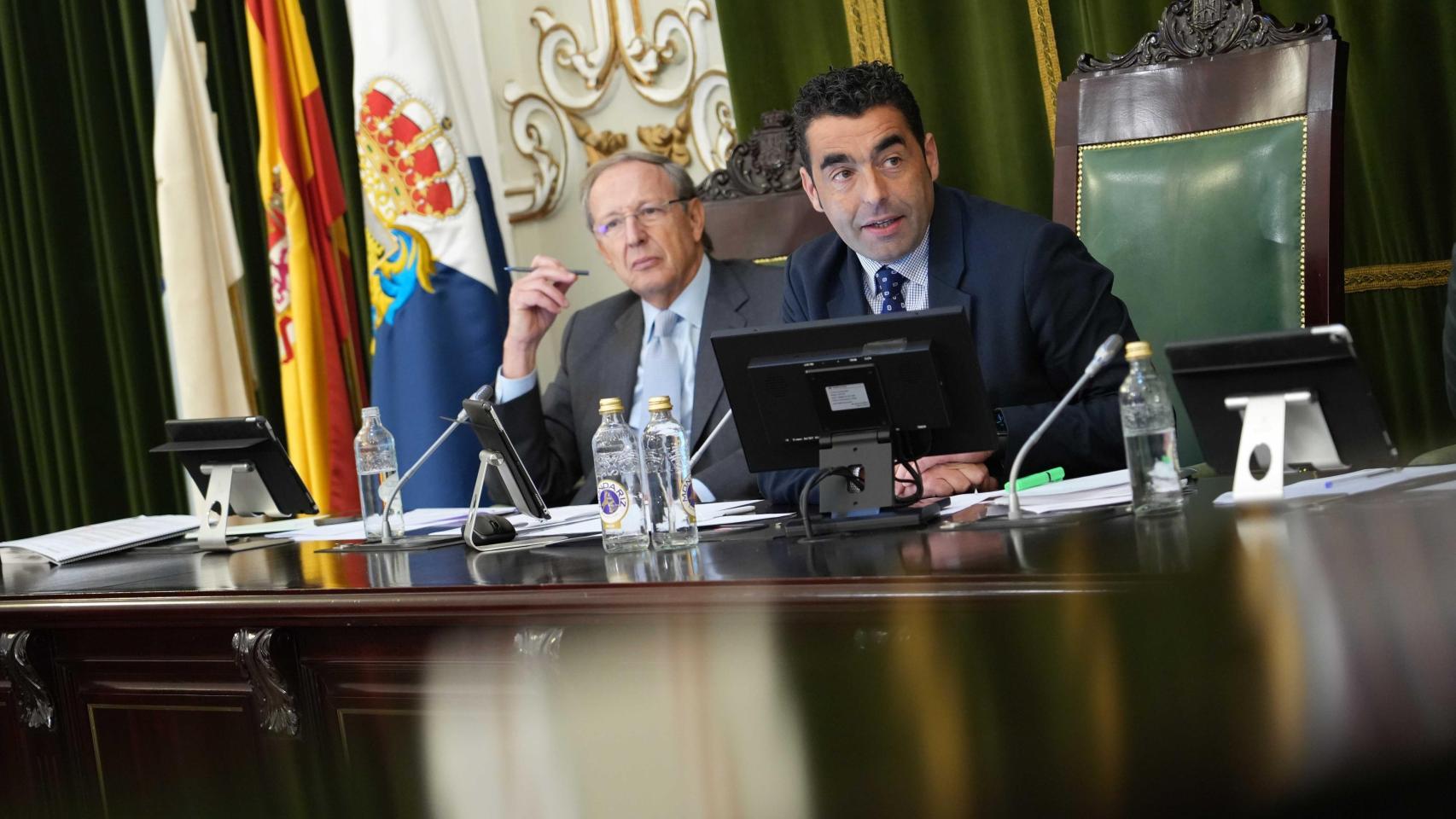 Luís López durante el pleno provincial, a 28 de noviembre de 2025