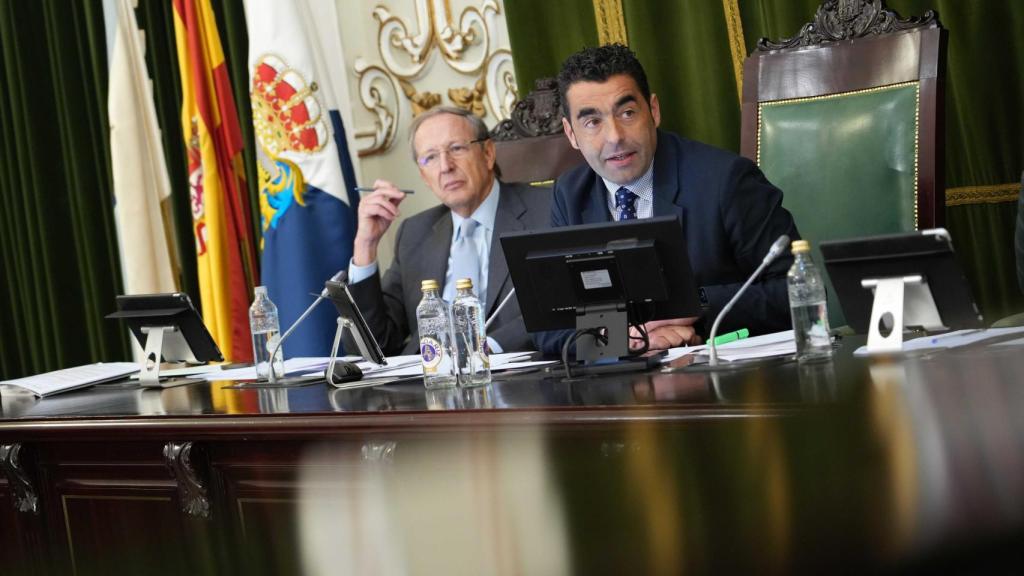 Luís López durante el pleno provincial, a 28 de noviembre de 2025